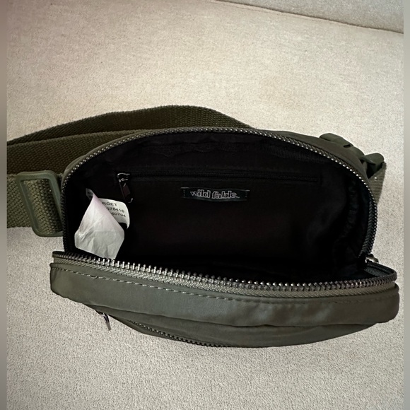 Wild Fable Deep Green Fanny Pack - Picture 5 of 7